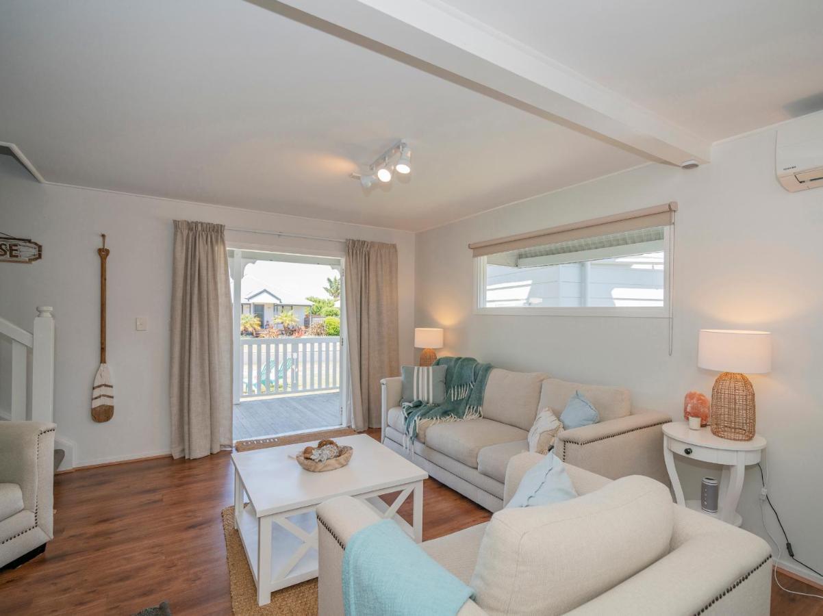The Doll'S House - Whitianga Holiday Home Екстериор снимка