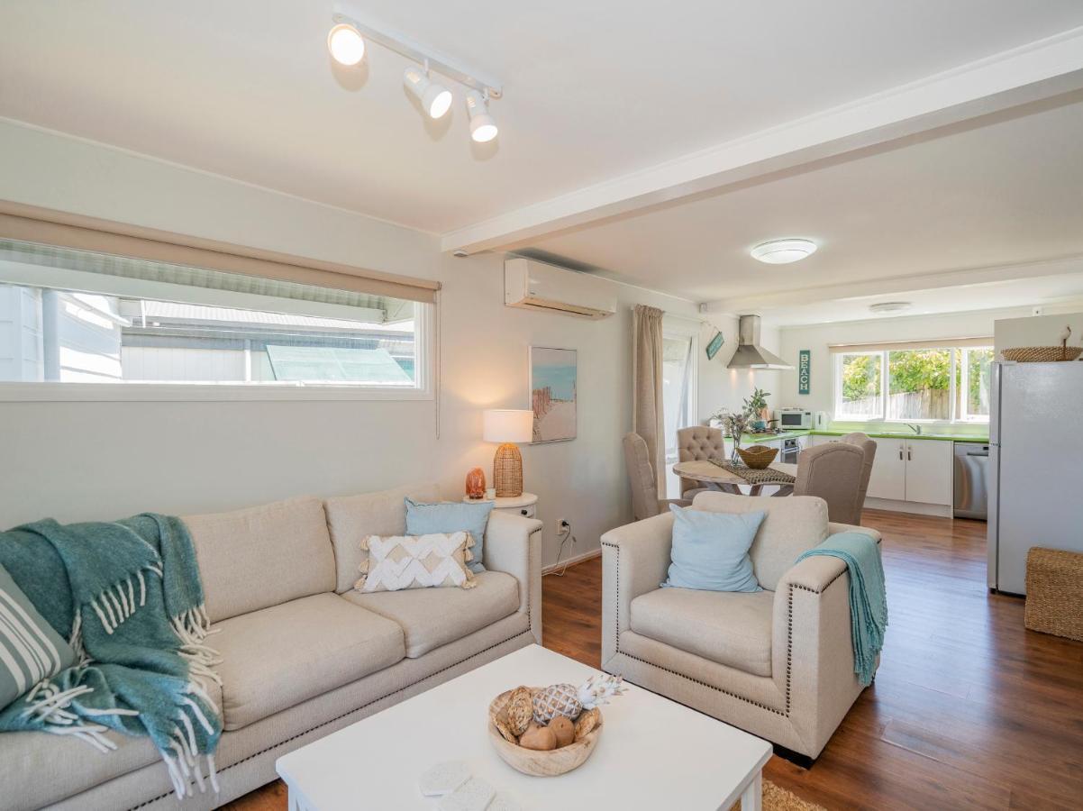 The Doll'S House - Whitianga Holiday Home Екстериор снимка